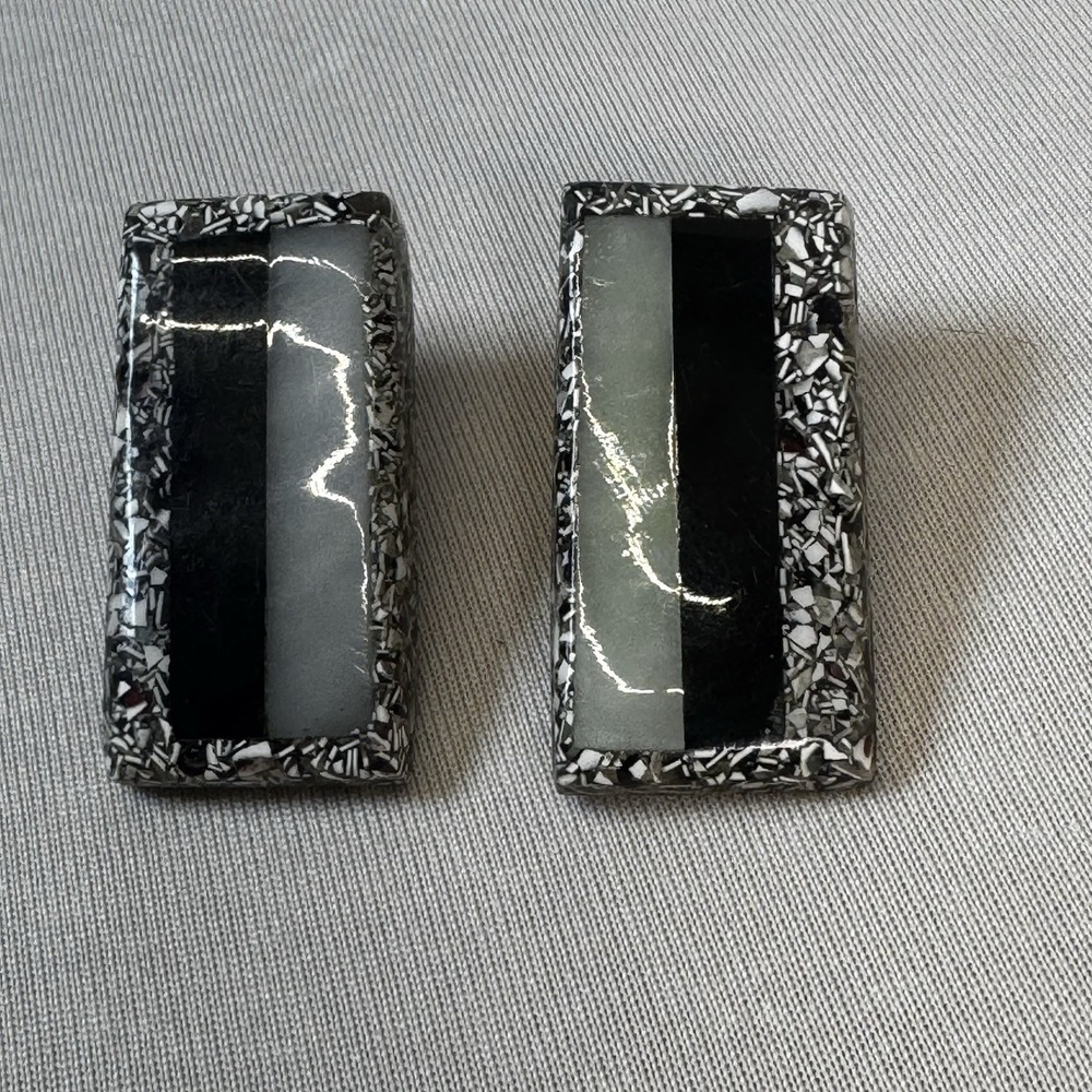 Black/White Speckled Rectangle‎ Resin Earrings With Strips